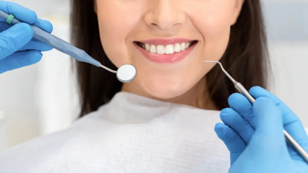 Digital Dental X-Rays in Wilmington: Why Dentists Take X-Rays Even When Your Teeth Feel Fine